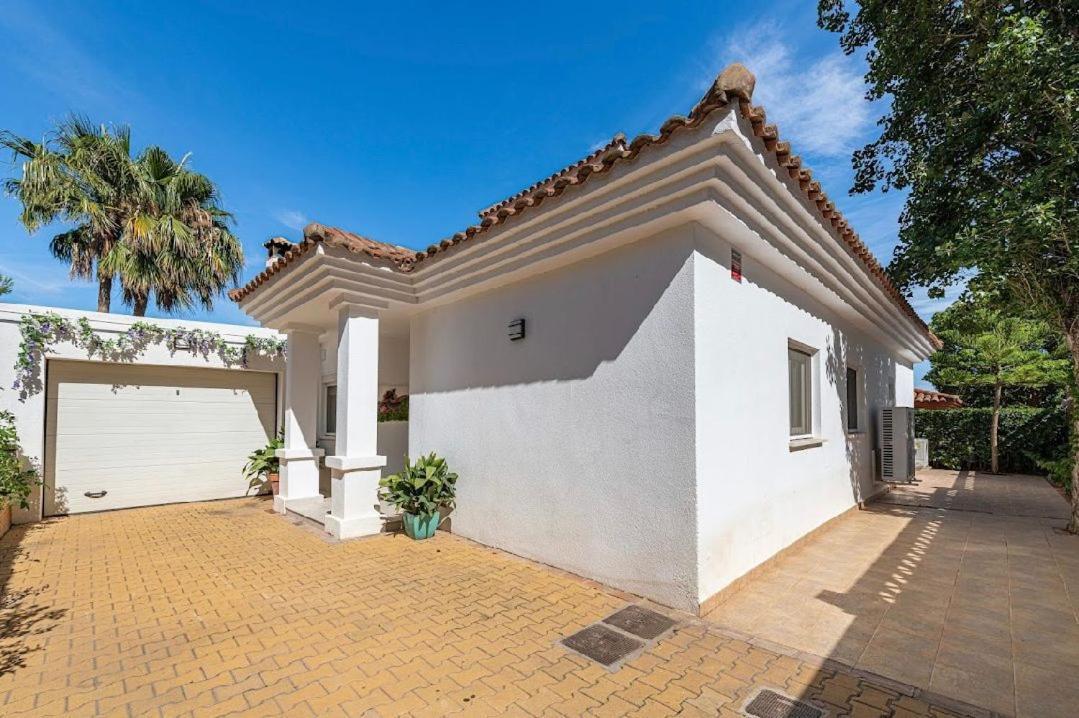 Benalmadena, Av. Del Higueron Villa Benalmádena