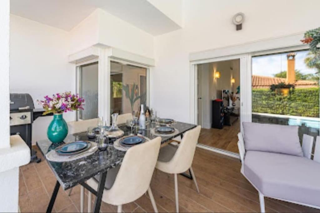 Villa Benalmadena, Av. Del Higueron *